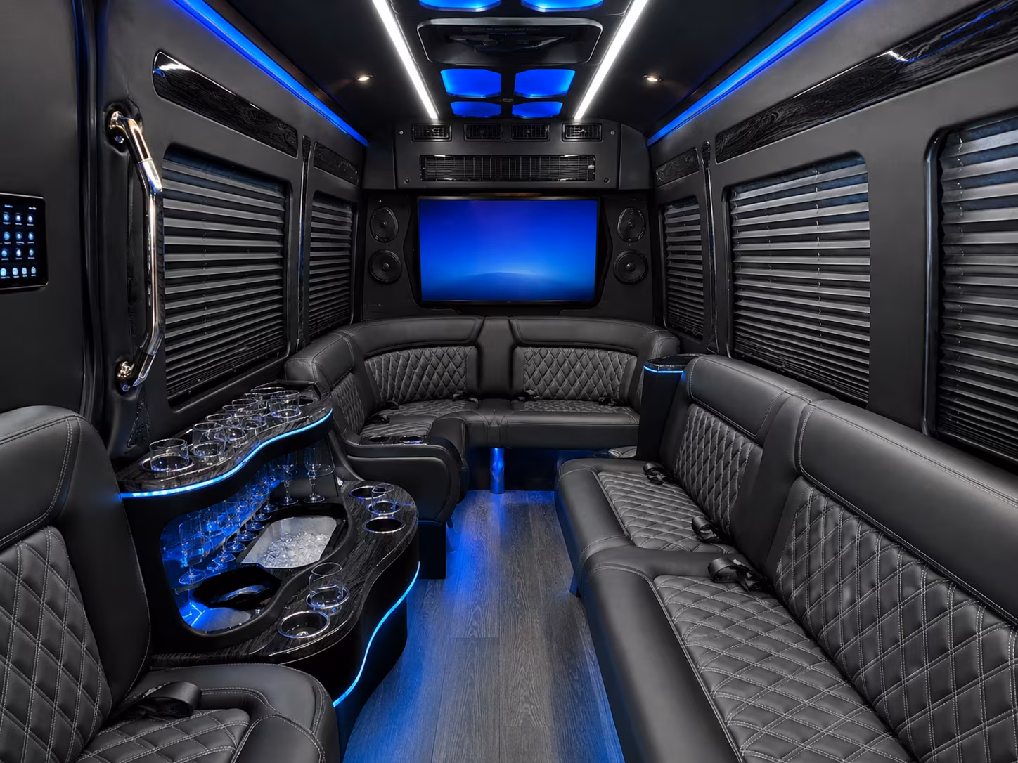 corporate group transportation to xcel energy center and target field events