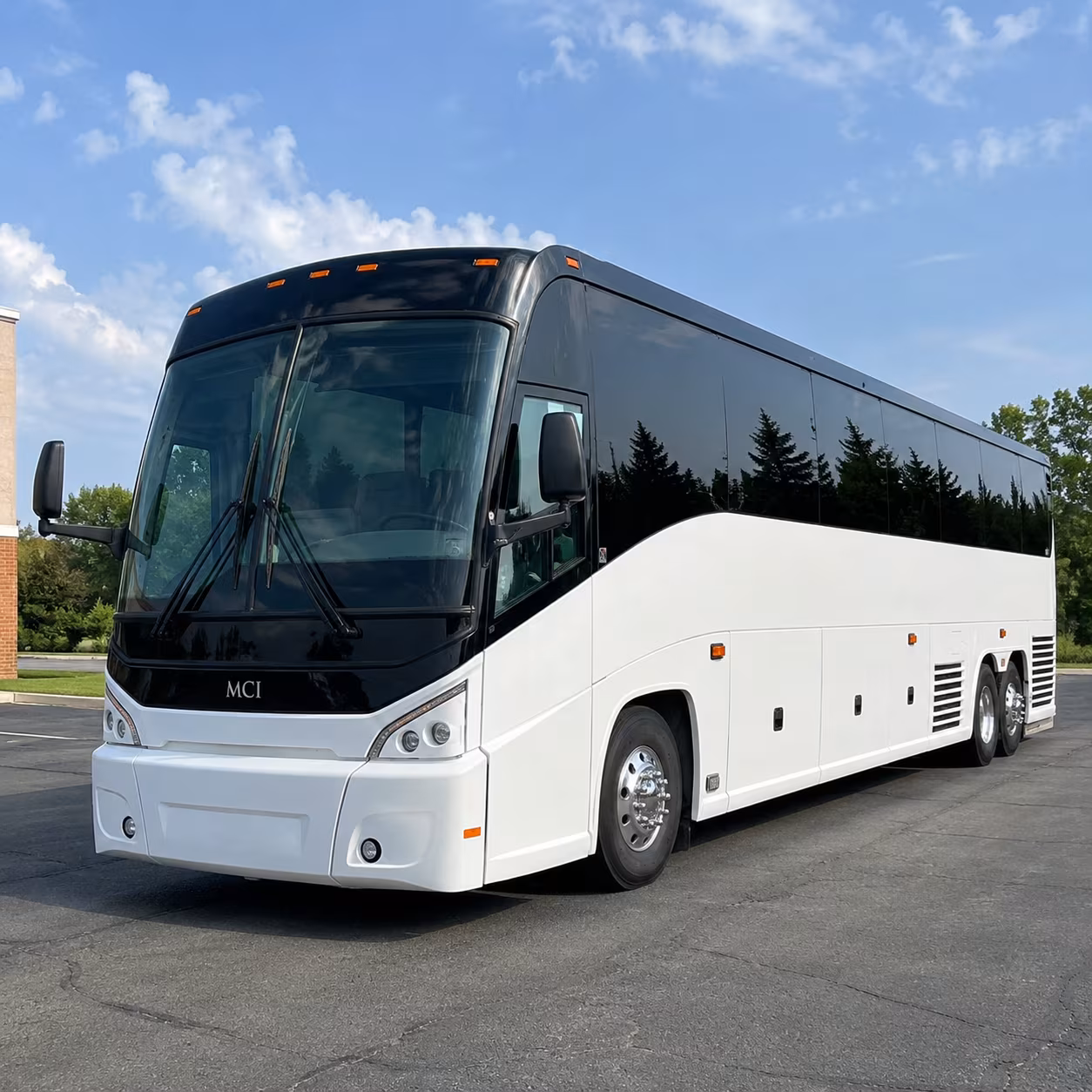 group transportation to mystic lake amphitheater and treasure island from woodbury