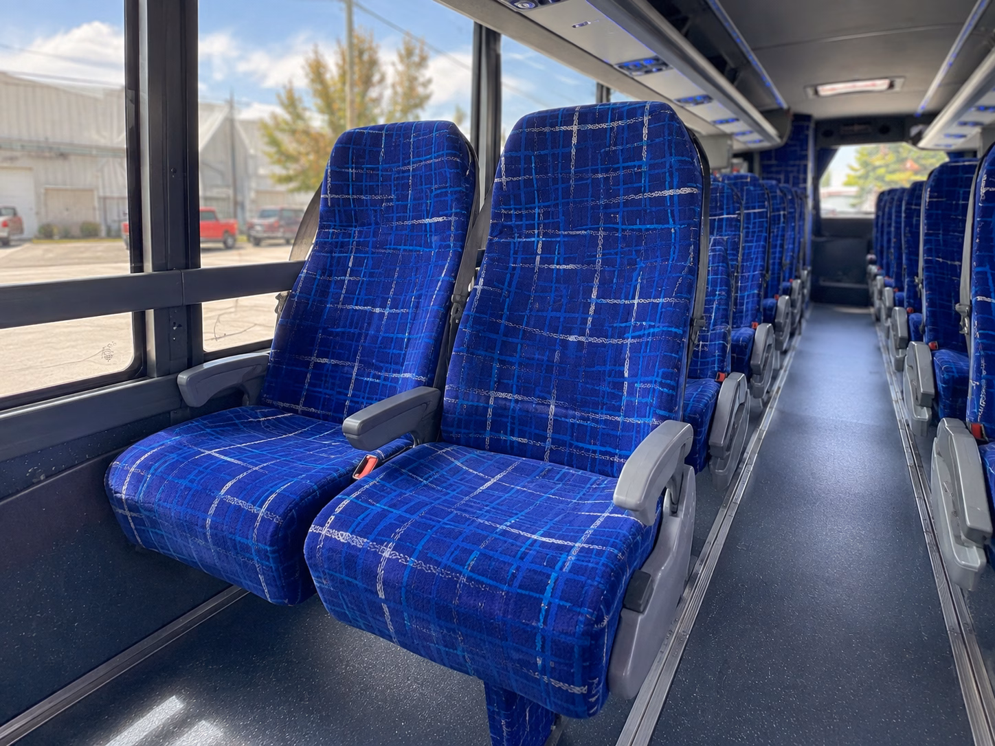 how distance and duration affect charter bus rates in woodbury minnesota