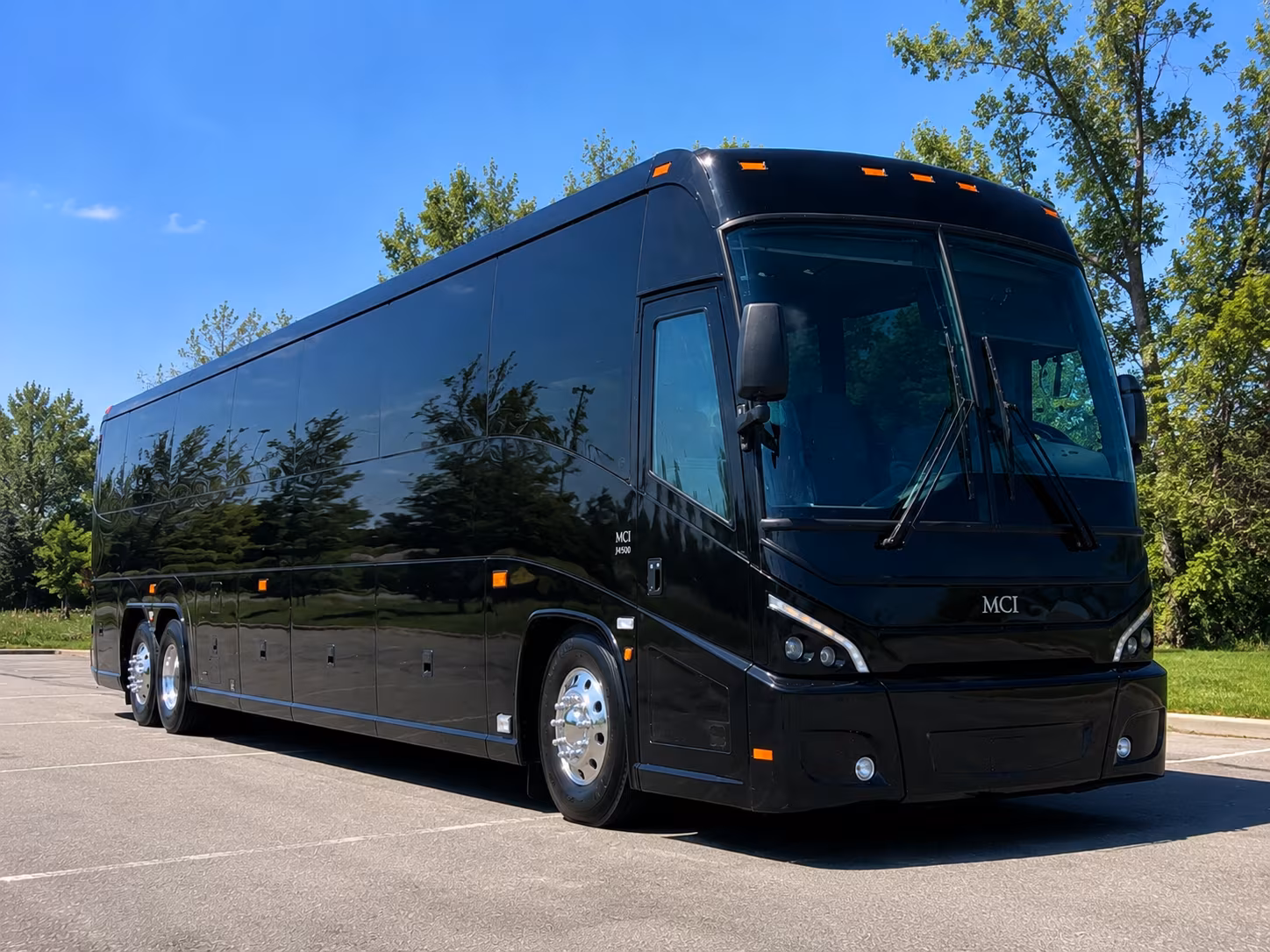 woodburycharterbusservices com makes it possible to explore hastings and the alexis bailly vineyard with your whole group
