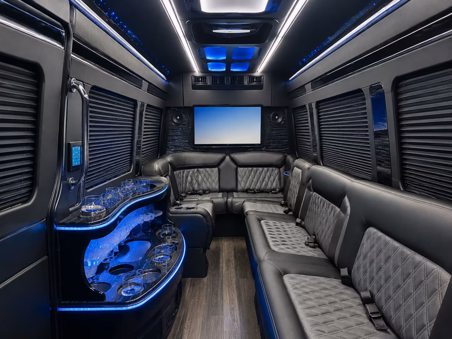 youth sports team and tournament transportation from woodbury